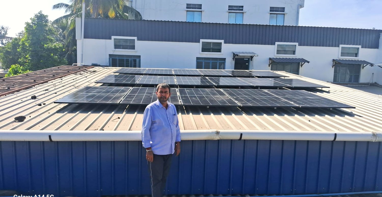 Large industrial rooftop solar array